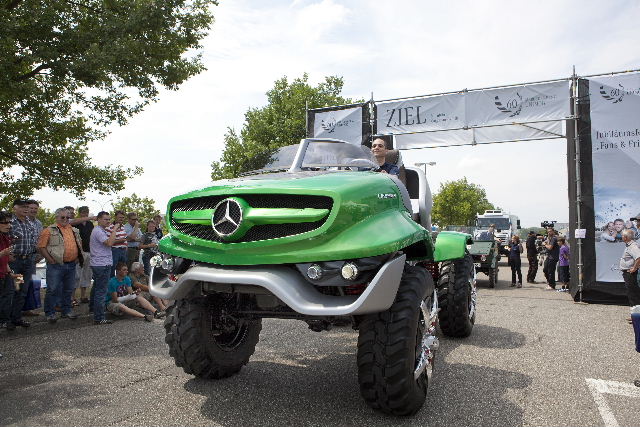 60 Years Unimog 󥻥ץȥǥ